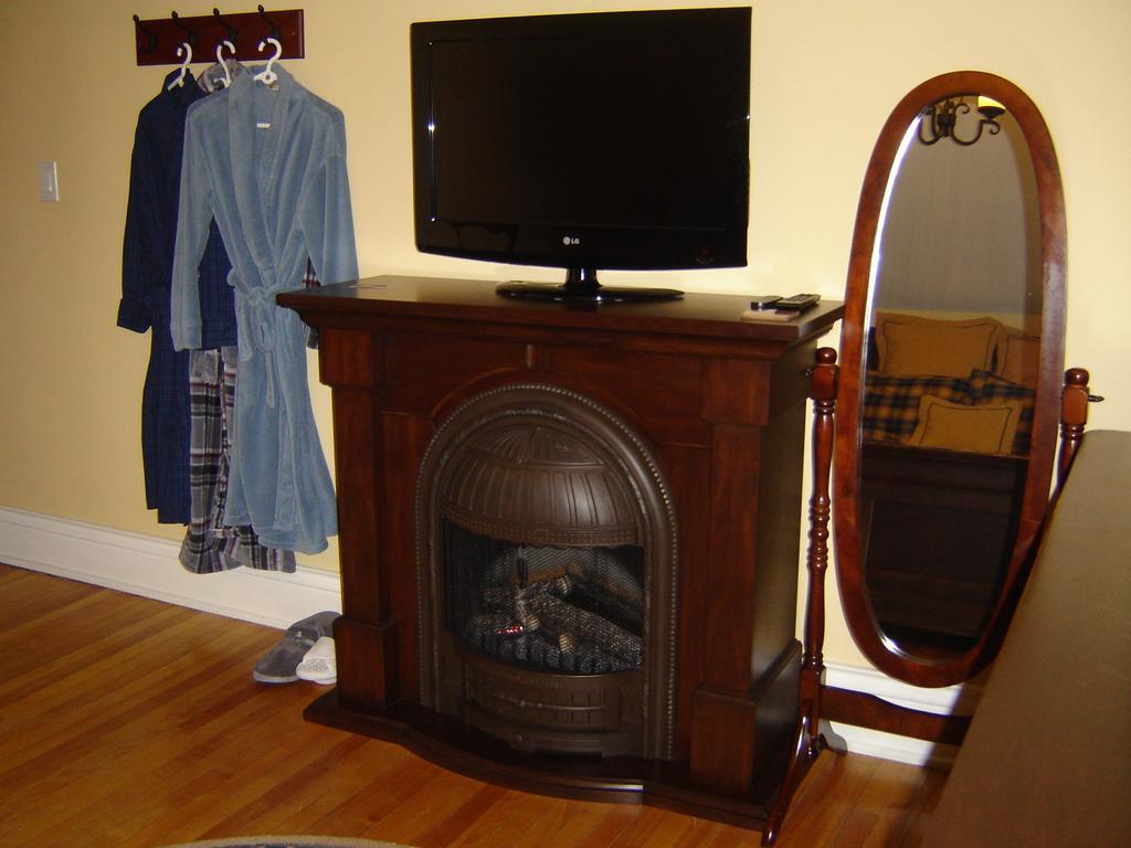 Talwood Manor B&B Port Colborne Oda fotoğraf