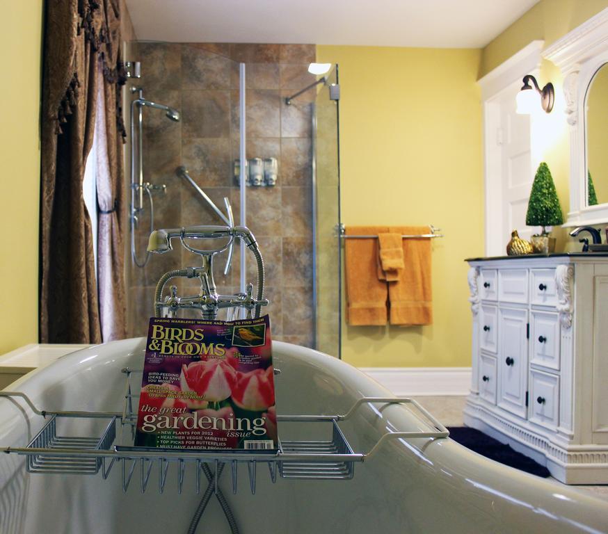 Talwood Manor B&B Port Colborne Oda fotoğraf