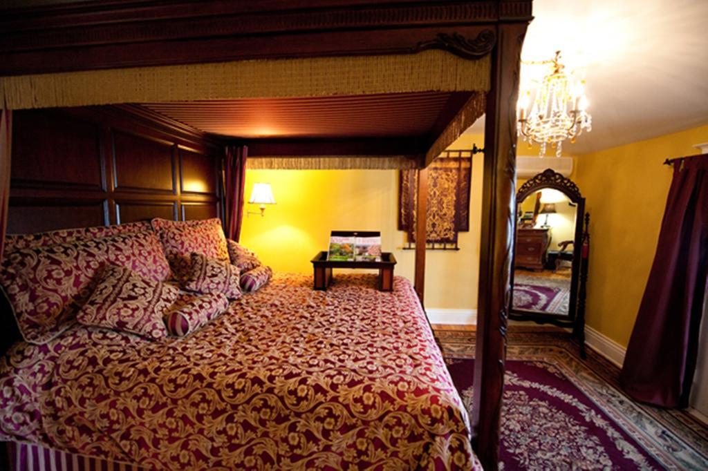 Talwood Manor B&B Port Colborne Oda fotoğraf